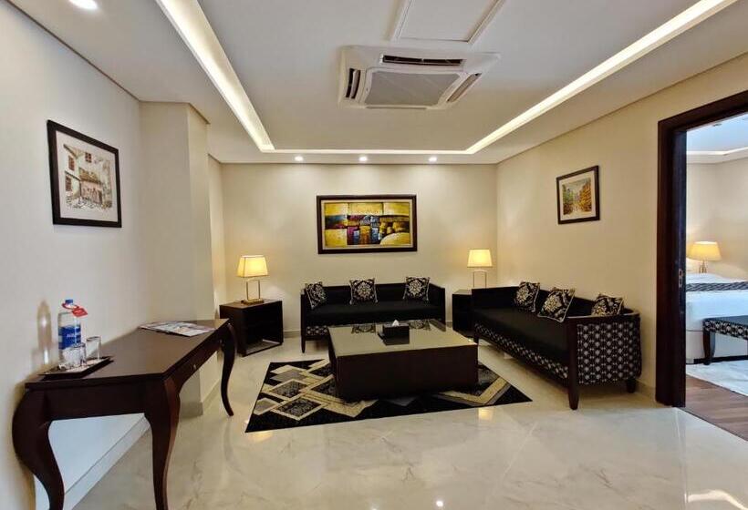 سوئیت رویال, Ramada By Wyndham Lahore Gulberg Ii