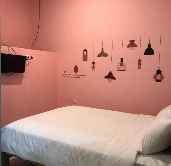 디럭스 룸, Roomz Budget Residence