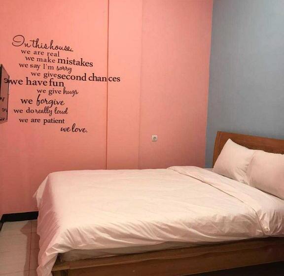 디럭스 룸, Roomz Budget Residence