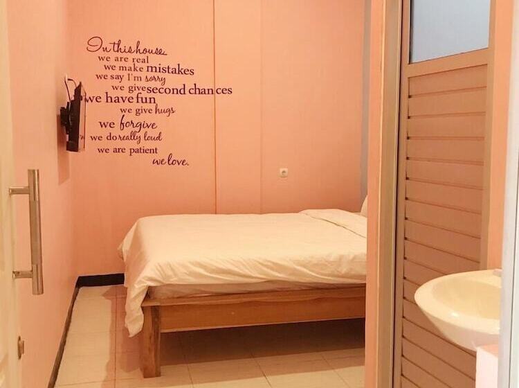 豪华房间, Roomz Budget Residence