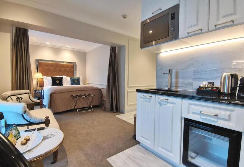 장애인을 위한 스탠다드 룸, The Salisbury