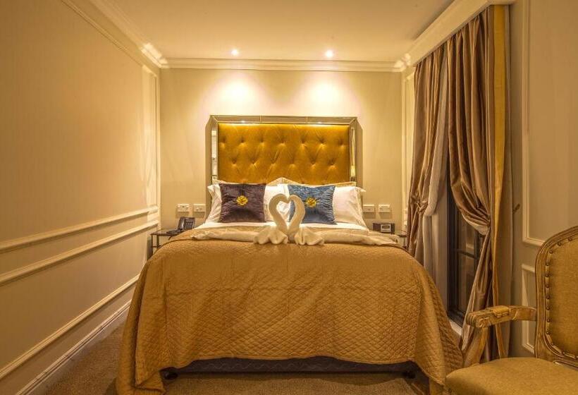 듀플렉스 스위트, The Salisbury