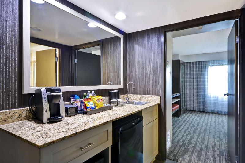 듀플렉스 스위트, The Salisbury