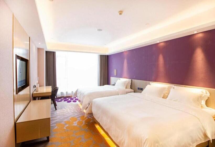 Семейный Номер Deluxe, Lavande Hotel Mianyang Jiangyou Monument