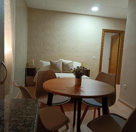 آپارتمان 1 خوابه, Las Rosas