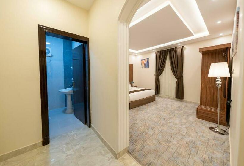 דירת חדר, القصر للاجنحة الفندقية الإسكان