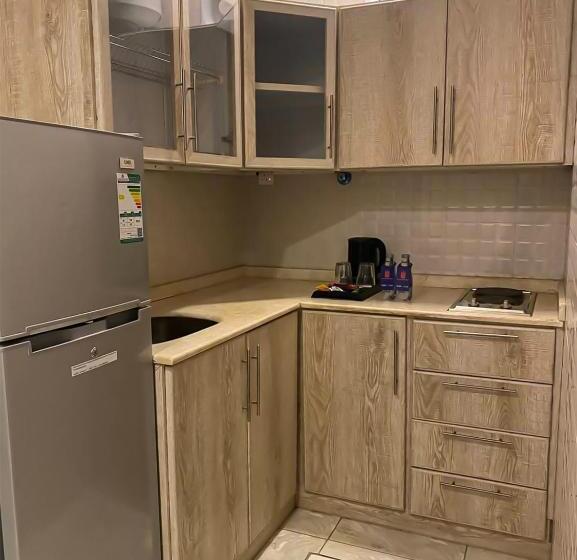 דירת שני חדרים, القصر للاجنحة الفندقية الإسكان