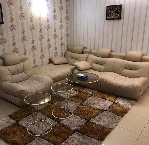 Люкс, Durrat Al Motamizon Furnished Apartment 3