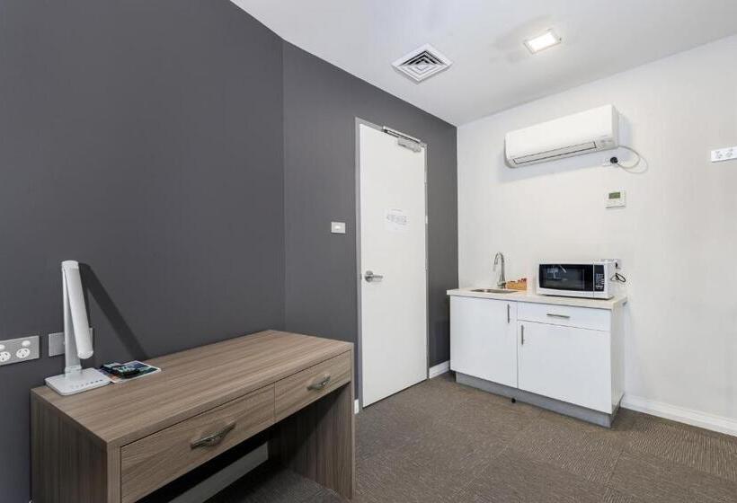 Номер Стандарт, Studios On King