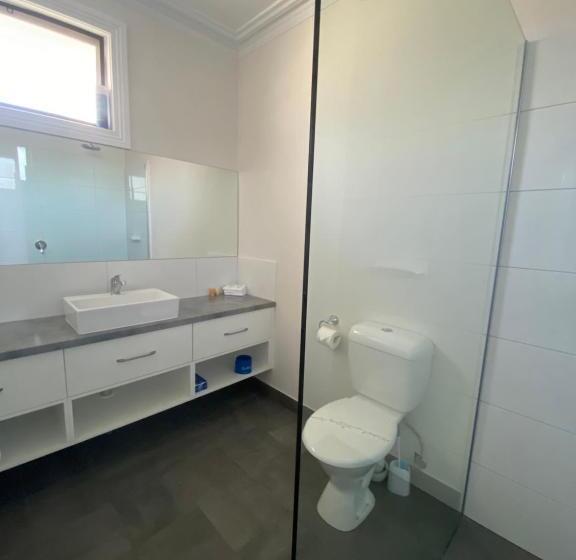 标准工作室, Campaspe Lodge