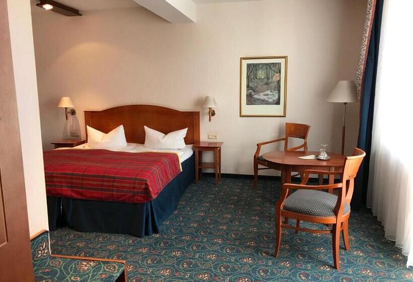 高级大房间, Johannishof