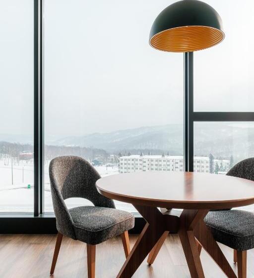 جناح ديلوكس, The Vale Rusutsu