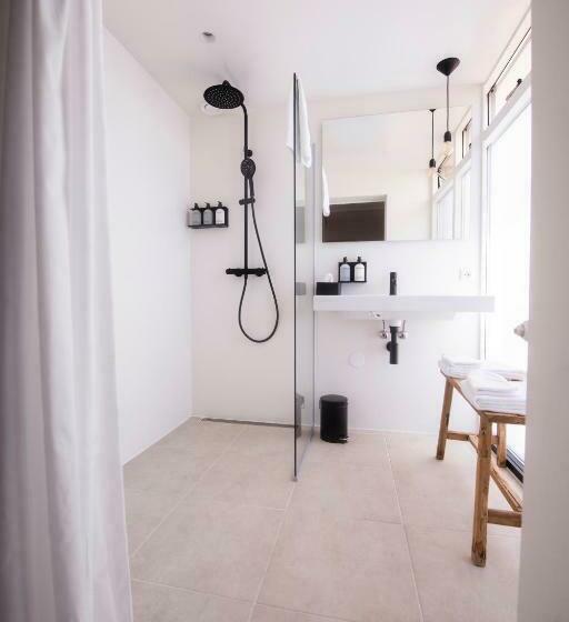 דירת חדר, Nobel Houses & Lofts