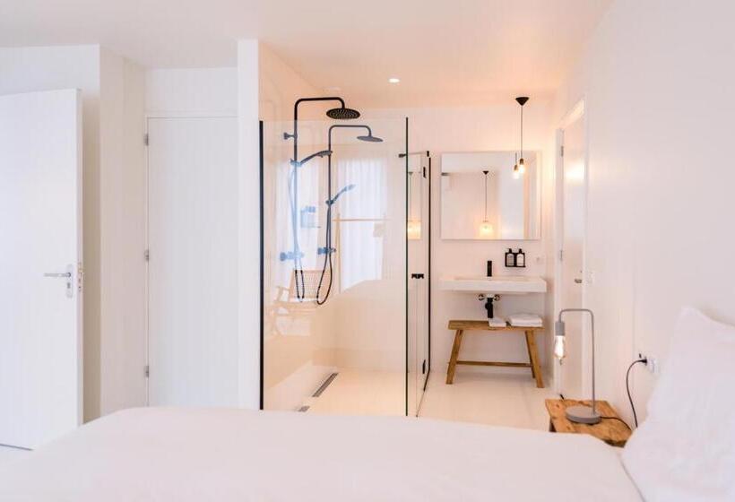 דירת שני חדרים, Nobel Houses & Lofts