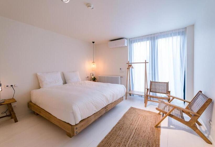 דירת שני חדרים, Nobel Houses & Lofts