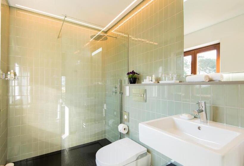 اتاق استاندارد با چشمانداز استخر, Quinta Das Pedras