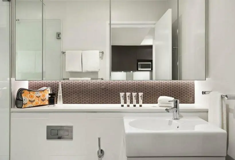 スタンダードスタジオ, Quest North Sydney