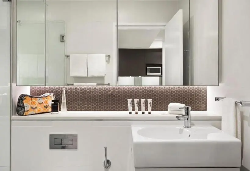 スーペリアスタジオ, Quest North Sydney