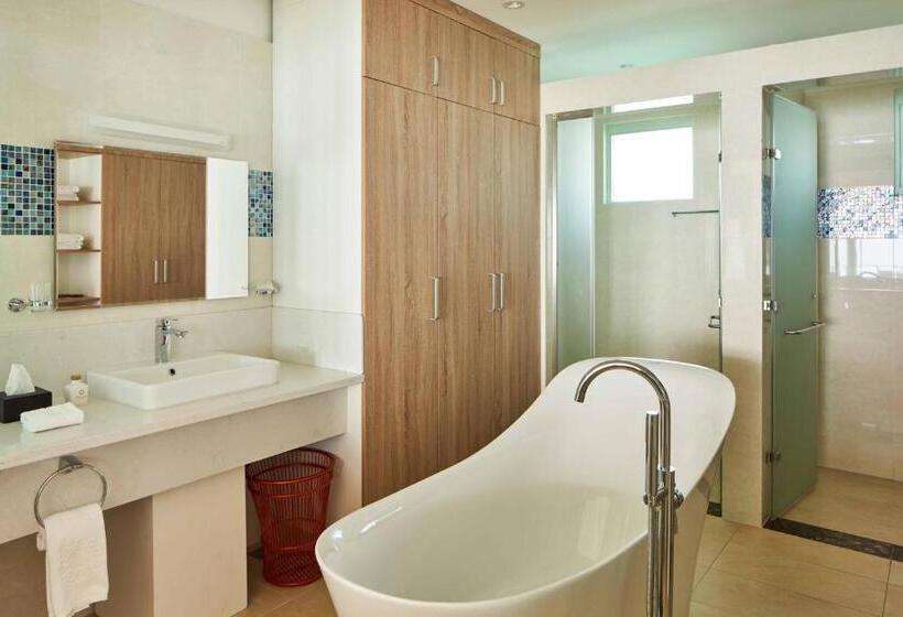 Villa met 2 Slaapkamers, Siyam World Maldives   24 Hour Premium All Inclusive With Free Transfer