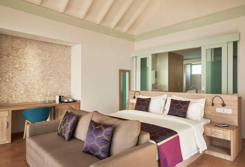 Villa met 3 Slaapkamers en Zwembad, Siyam World Maldives   24 Hour Premium All Inclusive With Free Transfer