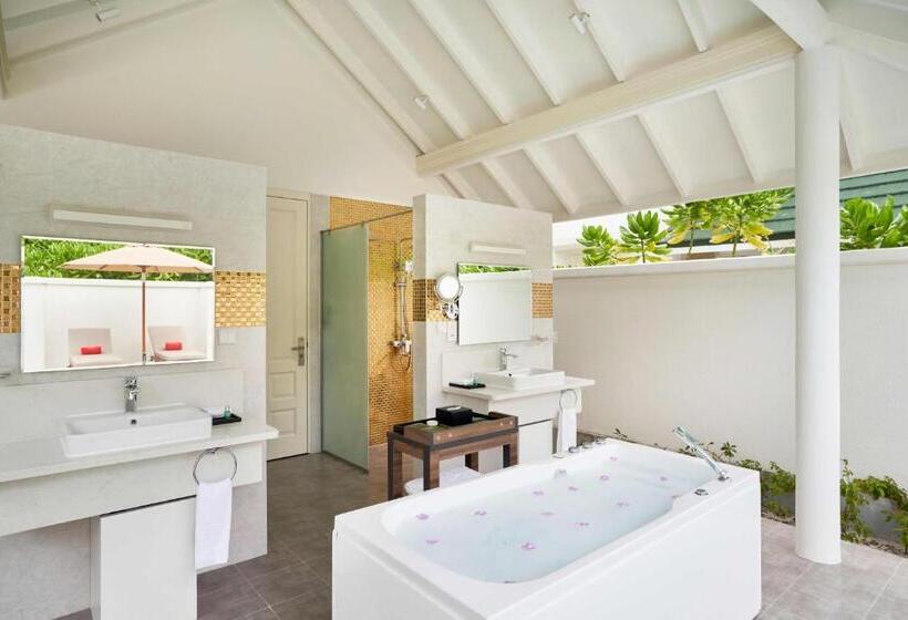 Bed in een Gedeelde Kamer, Siyam World Maldives   24 Hour Premium All Inclusive With Free Transfer