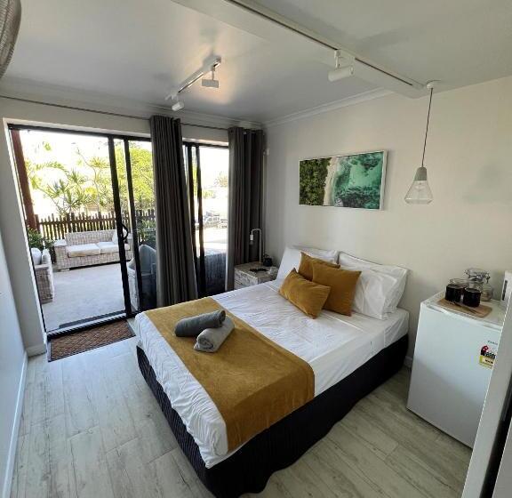 バスルーム共有のトリプルスタンダード, Yeppoon Beachhouse