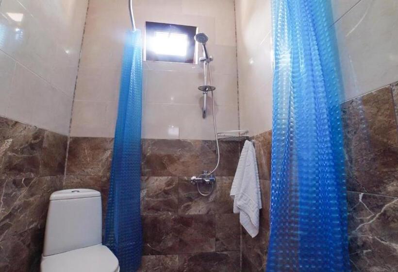 اتاق سوپریور, Chakvi