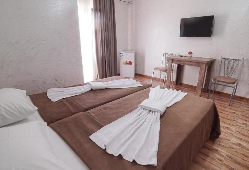 اتاق سوپریور, Chakvi