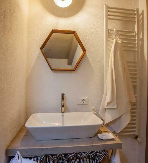 침실 1개 주택, Uvamatta