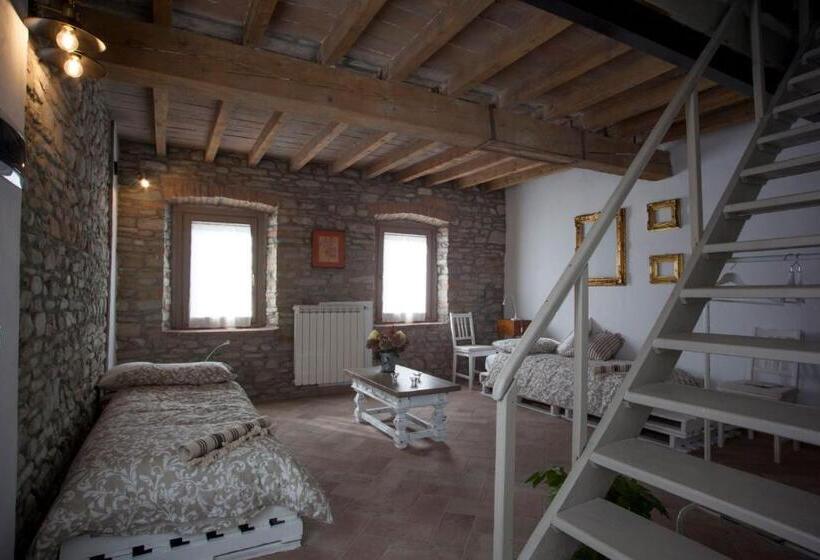 침실 1개 주택, Uvamatta