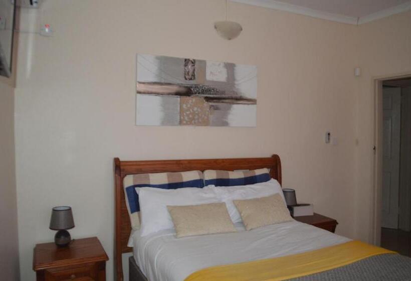 اتاق خانوادگی, Thobela Guest House