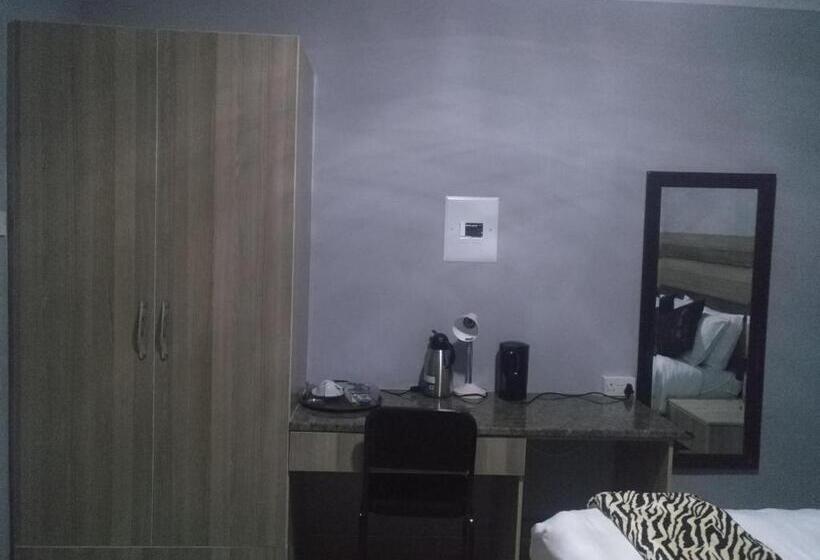 اتاق استاندارد, Thobela Guest House