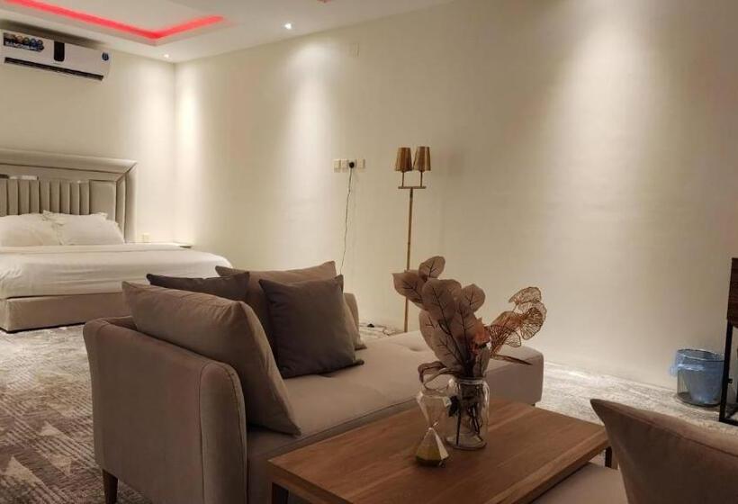 带城市景观的套间, Taramuntan