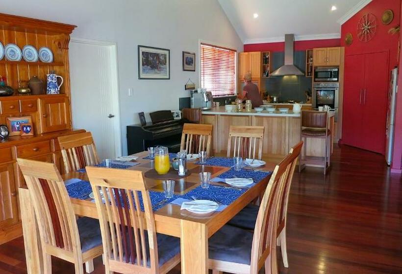 标准间带阳台, Rickaty On Blackwood