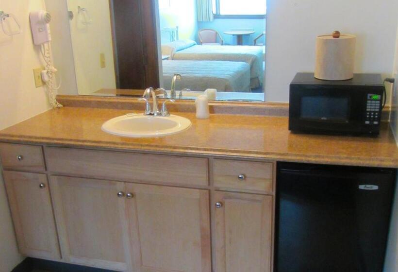 Номер Стандарт, Green Dolphin Motel