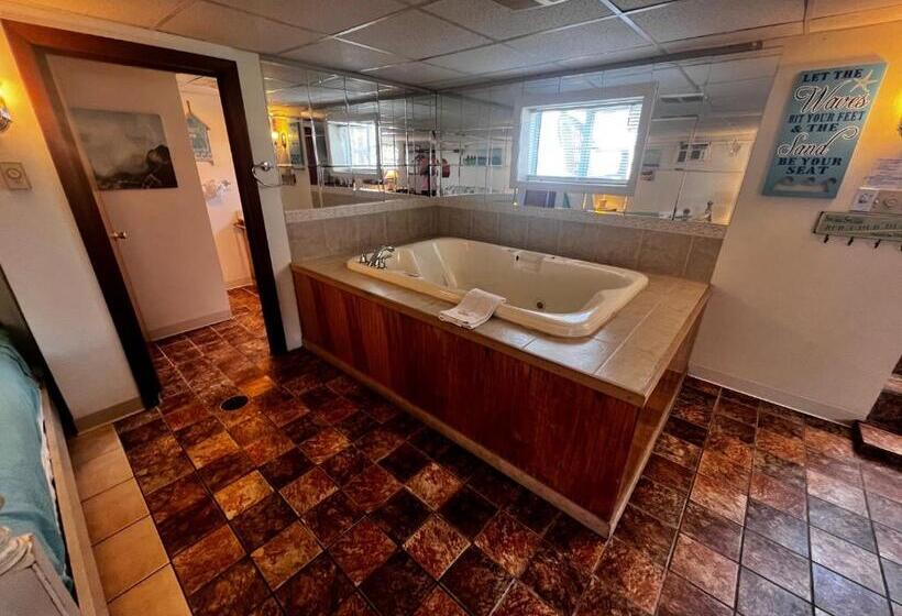 Люкс Кровать Кинг, Green Dolphin Motel