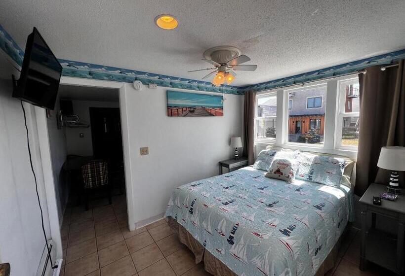 Семейное Студио, Green Dolphin Motel