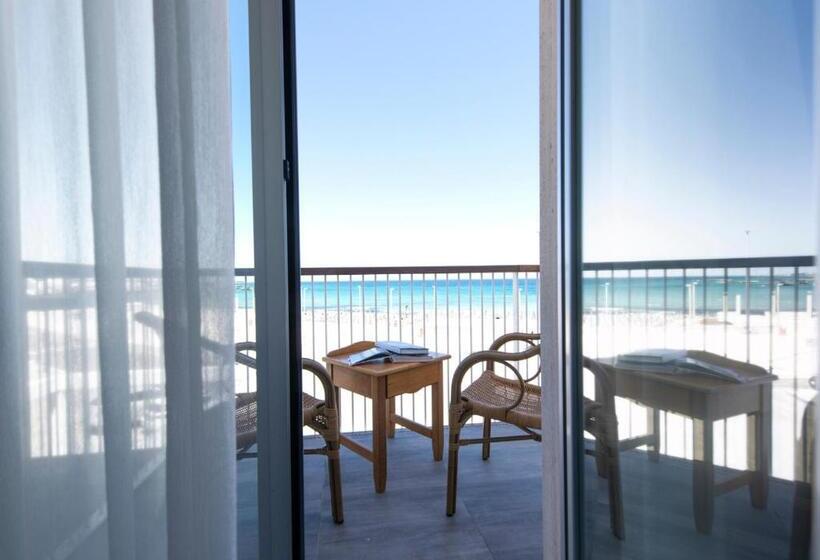 غرفة قياسية رباعية مطلة على البحر, Da Romano