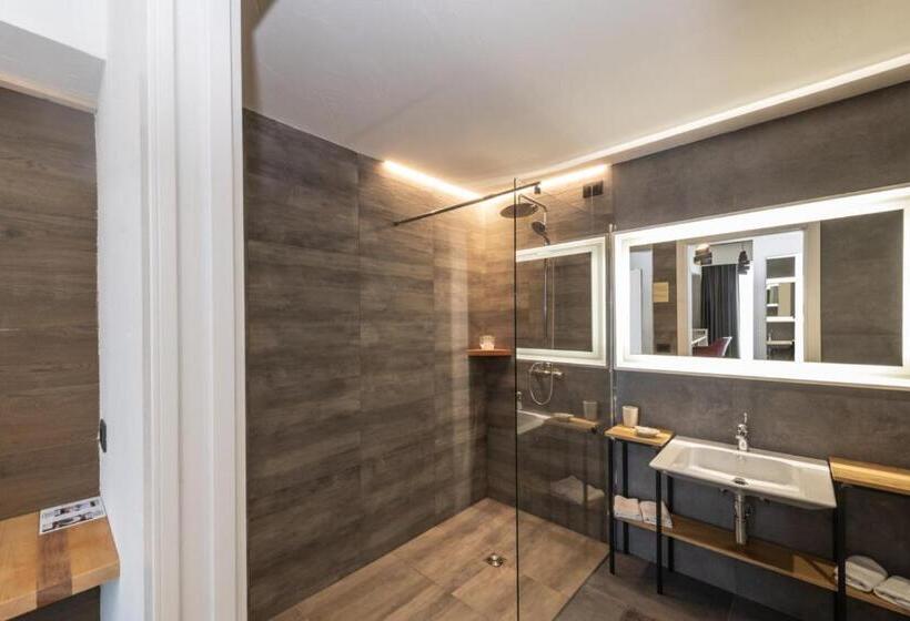 غرفة ديلوكس مطلّة علي البحر, Da Romano