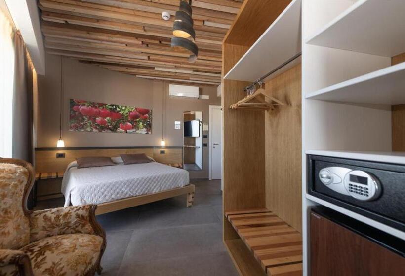 غرفة ديلوكس رباعية, Da Romano