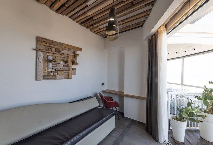 غرفة ديلوكس رباعية, Da Romano