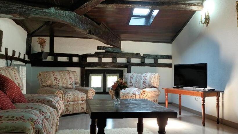 Люкс, Hosteria De Quijas