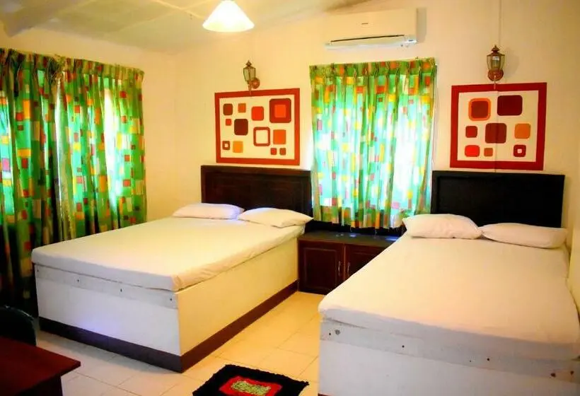 Perhehuone, Selagala Resort