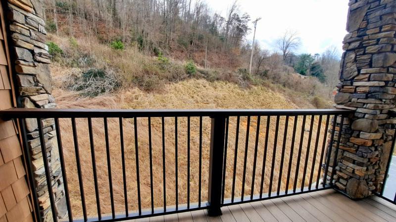 חדר סטנדרט עם מרפסת, Stonebrook Lodge Bryson City