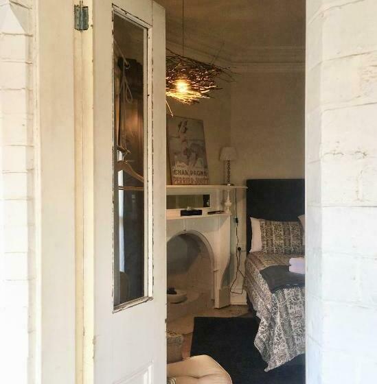 스탠다드 발코니 룸, The Alexandra