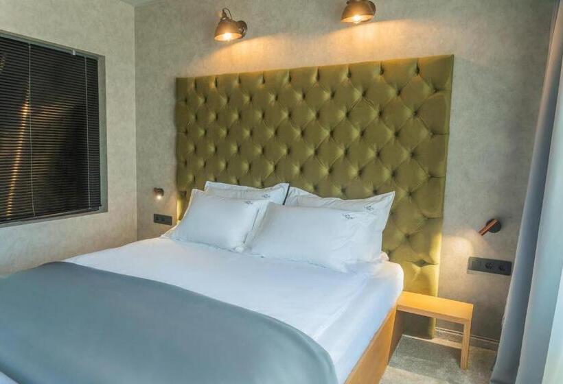 غرفة ديلوكس مزودة بشرفة, The Lodge