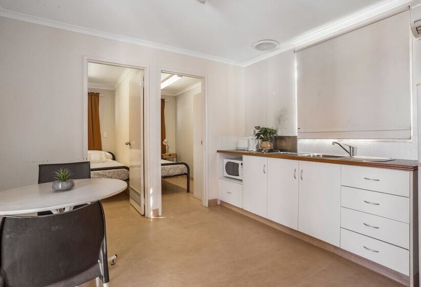 Номер Стандарт, Aaok Karratha Caravan Park
