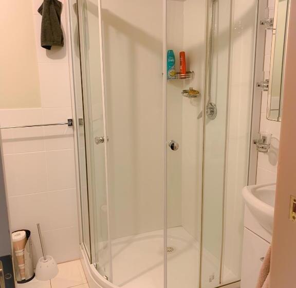 חדר סטודיו סטנדרד, Westside Studio Apartments