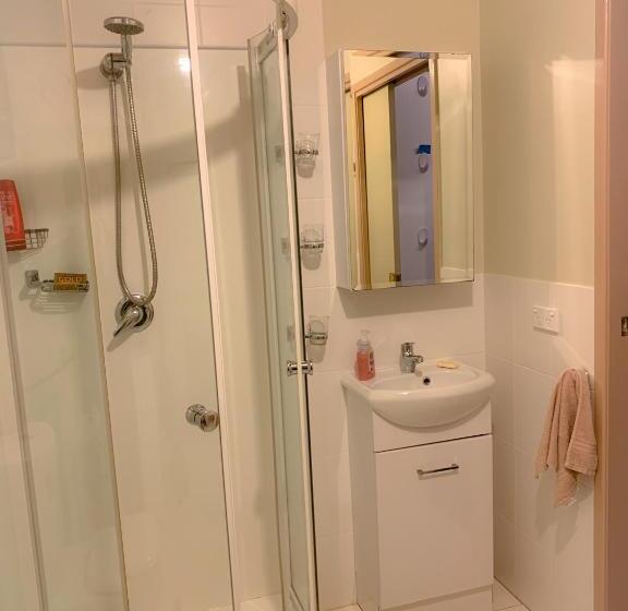 חדר סטודיו סטנדרד, Westside Studio Apartments