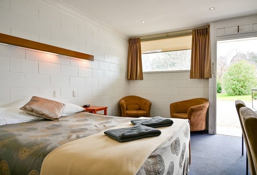 חדר סטנדרט, Byer Fountain Motor Inn